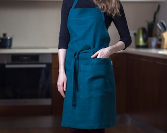 Dark teal linen apron with pockets. Solid greenish blue gardening apron. Kitchen apron. Long linen apron for men and women. Barista apron