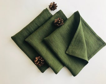 Dark green linen napkins set of 2 4 6 8 10 12. Green cloth napkins 16 inch size. Eco-friendly forest green dinner napkins. Sustainable gift.