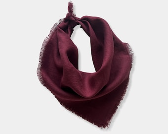 Pañuelo de lino púrpura ciruela para mujeres, hombres, niños, perros. Bufanda de lino borgoña. Gran bufanda cuadrada. Pañuelo de lino unisex. Pañuelo triangular en la cabeza.