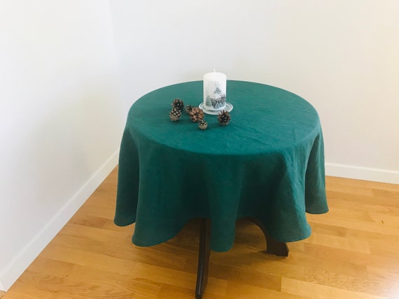 Dunkelgrüne Leinen Tischdecke für Weihnachten. Runde Tischdecke. Leinen Tischdecke - Kreis, quadratisch, rechteckig. Dekorative Couchtischdecke
