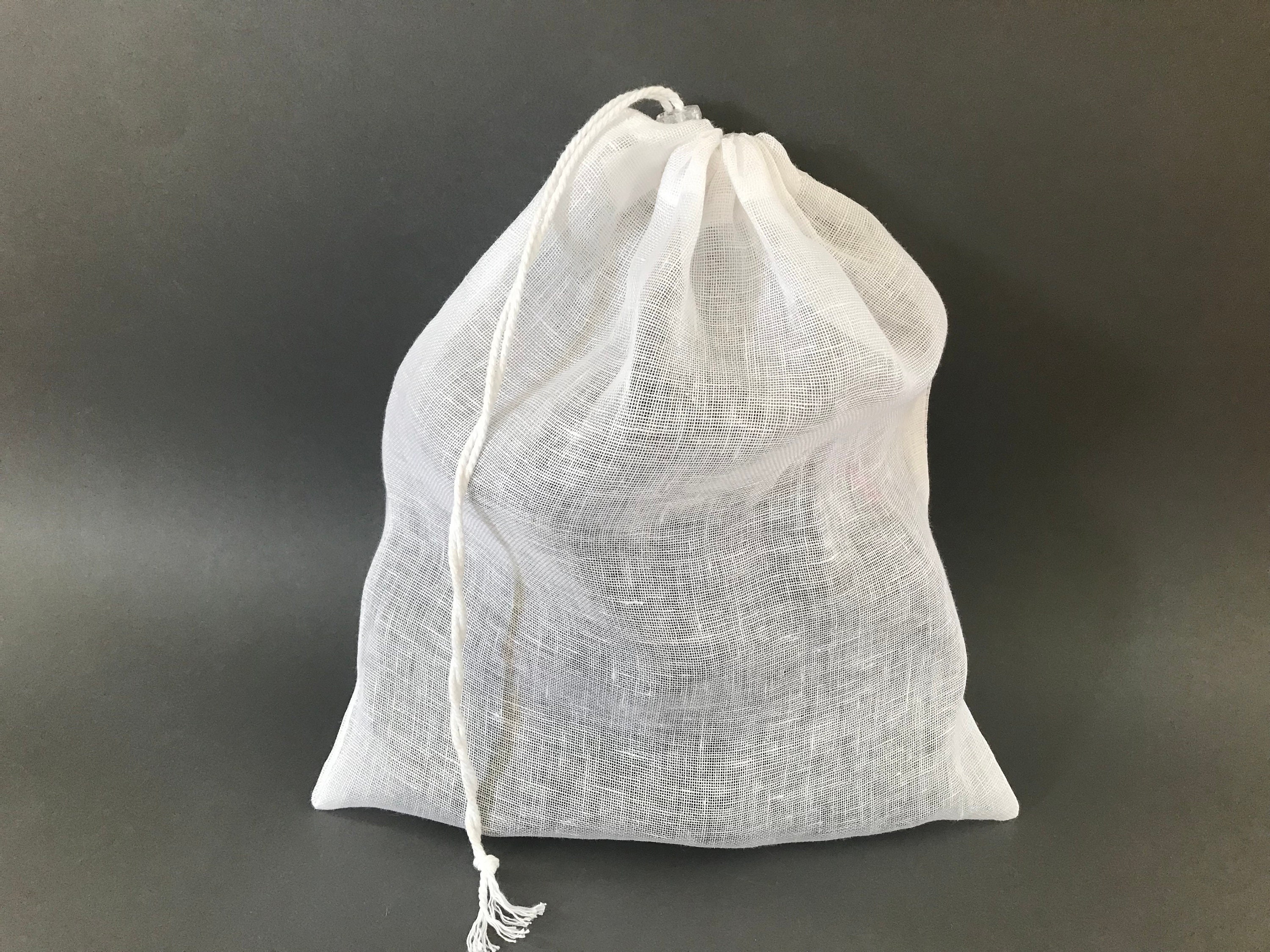 EZY] New Zipped Laundry Washing Bag Laundry Bags Net Mesh Socks