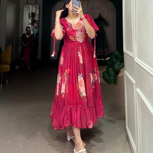 flowy georgette dress This item is unavailable Size 17