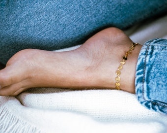 Aubrey Anklet | gold anklet, ankle bracelet, summer jewelry, dainty and gold, tarnish resistant, shower safe