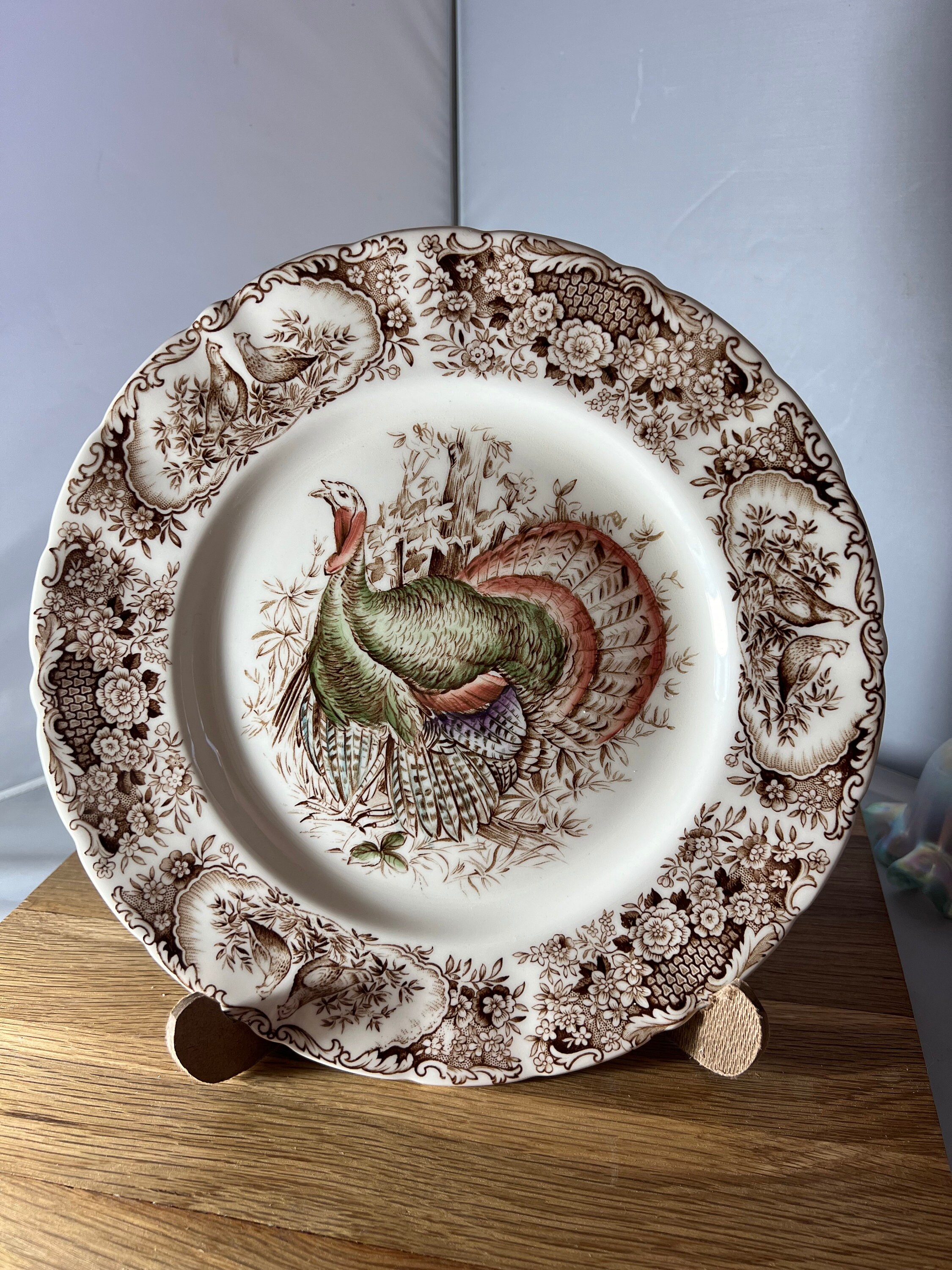 Johnson Brothers Canterbury スープボウル6個とボウル il_fullxfull.5738618447_fqhe.jpg