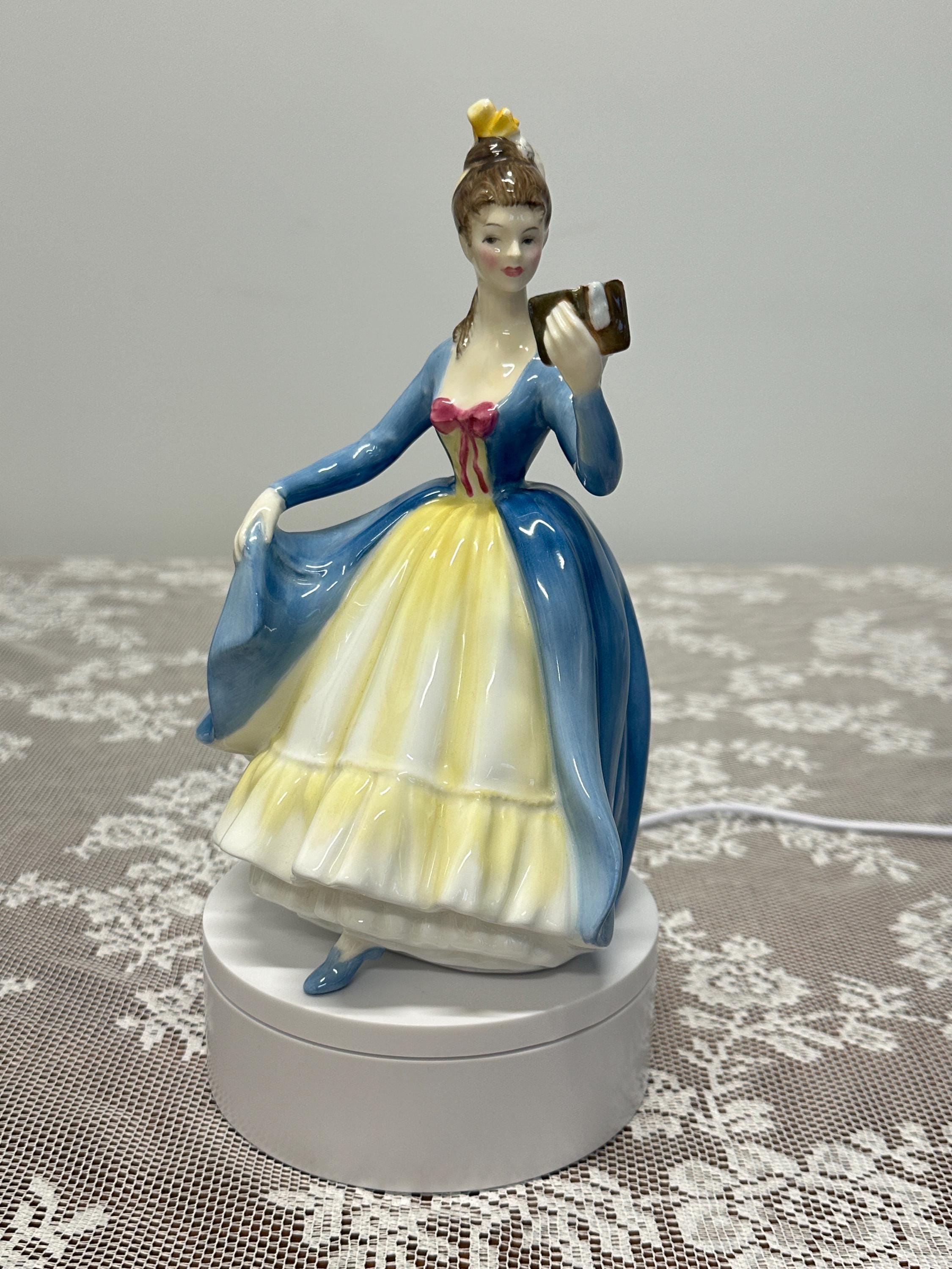 ✨️ロイヤル・ドルトン✨️フィギュリン Leading Lady HN 2269 Royal Doulton Figurine - Leading Lady HN 2269 - Etsy