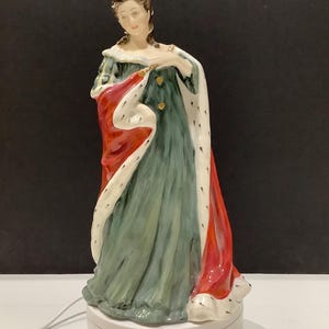 Royal Doulton Figurine Limited Edition - Queen Anne HN 3141