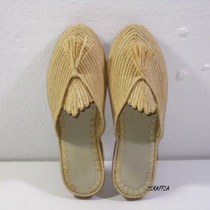 Moroccan handmade shoes made of natural raffia,  and soles real leather. ziraffia