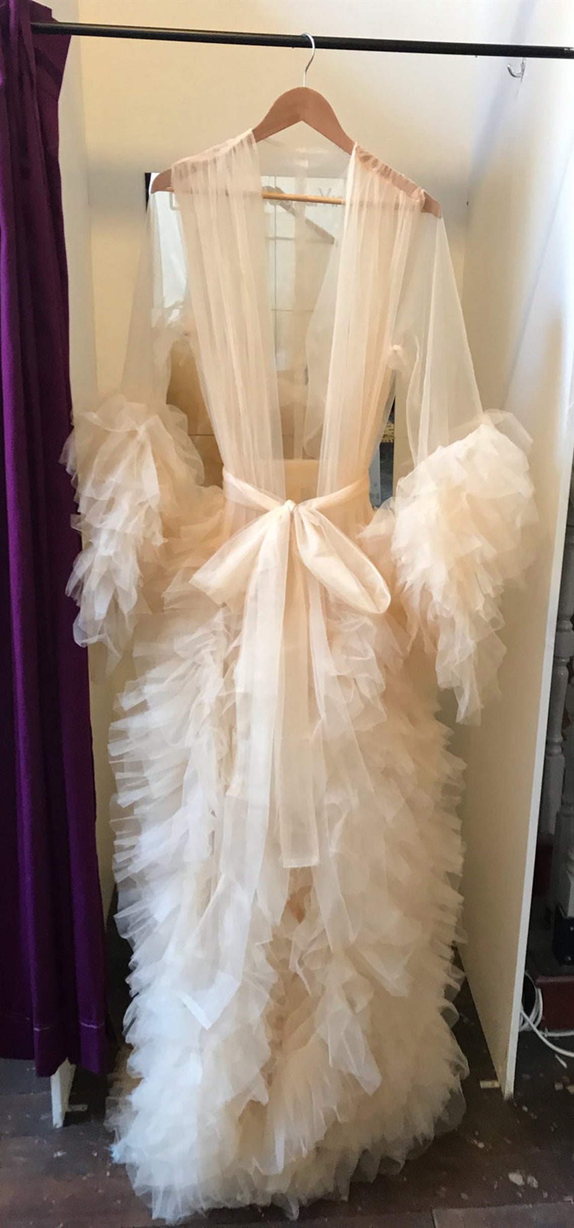 ruffle robe for maternity shoot