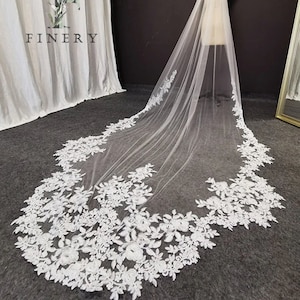 Embroidered Lace, Floral Wedding Veil, Bridal Veil, Scalloped Veil, Cathedral Wedding Veil, Rose, Leaves, Vine, Single Layer,