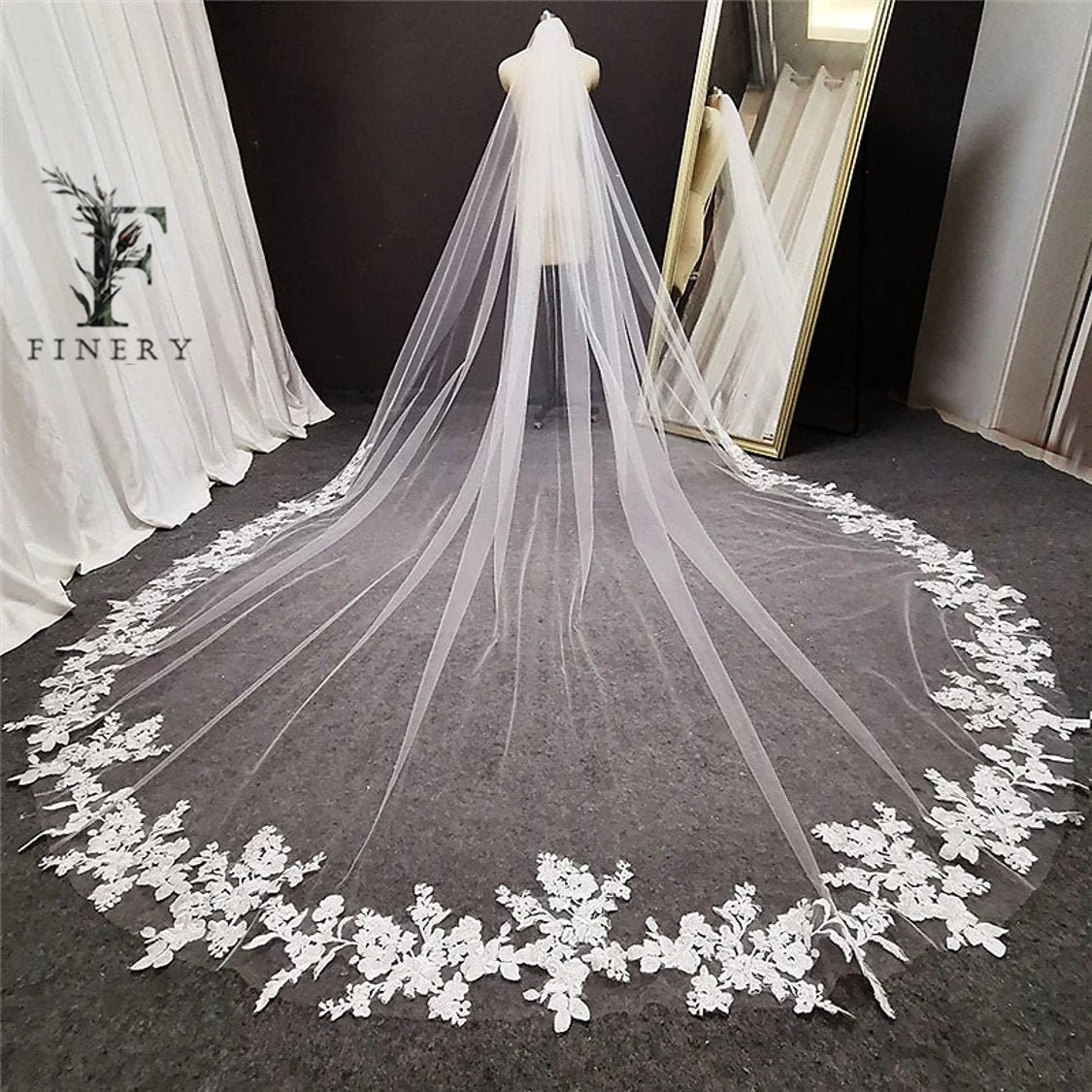 Alencon Lace Cathedral Wedding Veil: Ivory Floral Bridal  display picture 3
