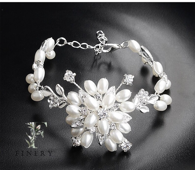 Pearl Wedding Bracelet Rhinestone Bridal Bracelet Floral Bracelet Pearl Wedding Jewelry,Bride Jewelry Crystal Pearl Bracelet