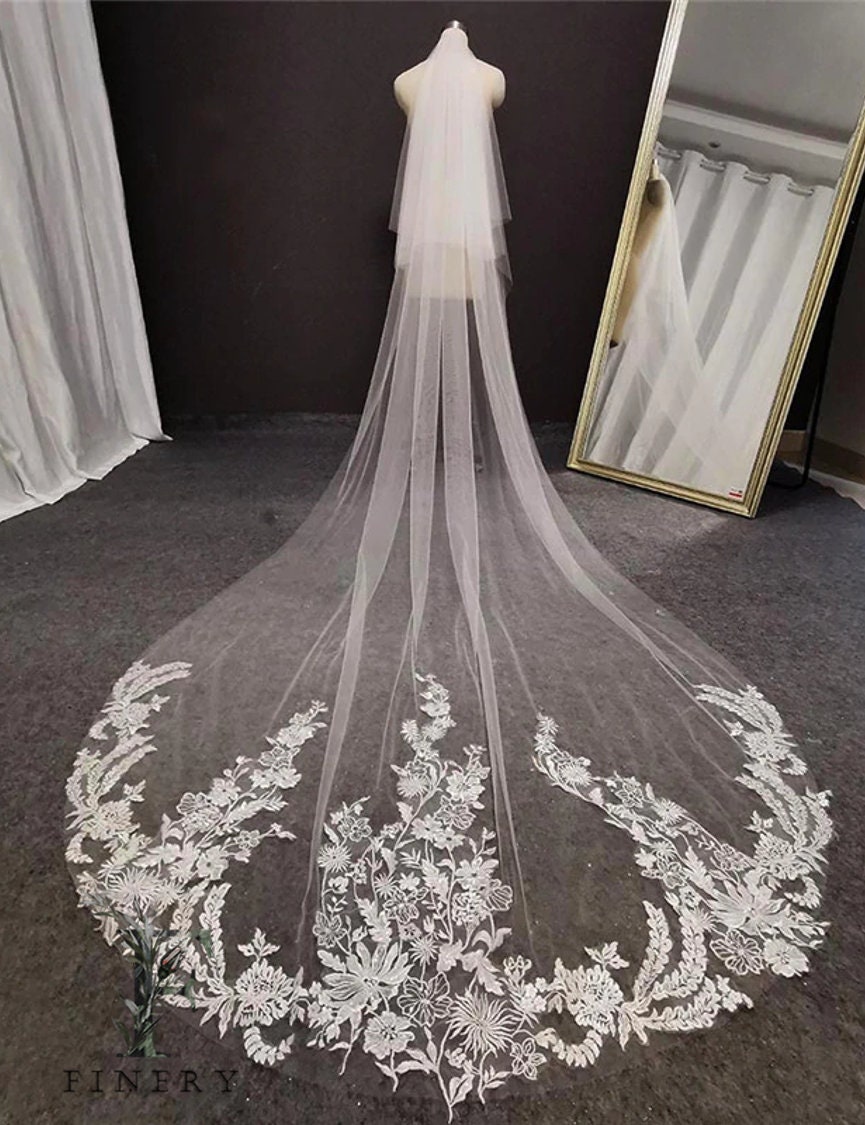 SINDALU 90 Chapel Length Veil,Champagne Tulle Wedding Veil with  Pearls,Floral Lace Veil,Cathedral Bridal Veil with Comb,Pearl Lace Veil,Beaded  Veil 