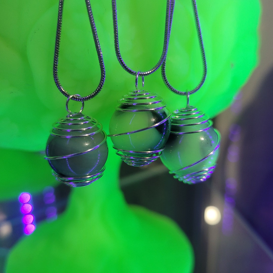 Necklace With Uranium Marble Black and White Radioactive Jewelry Uv Reactive Etsy