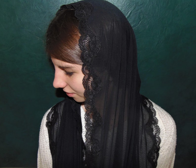 D SHEP black lace Mantilla church veil chapel Veil for mass Religious Traditional mass Head covering scarf shrug shawl image 6