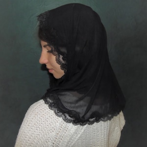 D SHEP black lace Mantilla church veil chapel Veil for mass Religious Traditional mass Head covering scarf shrug shawl image 4