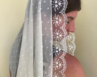 Small church  catholic veil chapel veil white  head covering lace mantilla chapel lace  cathedral  catholic veil for  mothers day gift