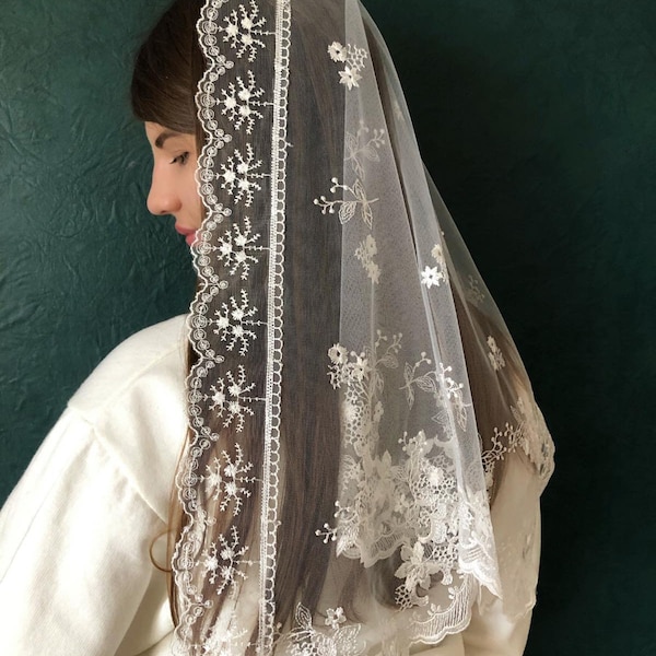 Сhurch veil cathedral ivory veil  mantilla chapel   Chapel veil for mass Catholic gifts mantilla Lace head covering