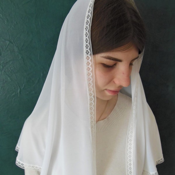 Сhurch veil cathedral veil  mantilla chapel mantilla  white Chapel veil for mass Catholic gifts mantilla Lace head covering