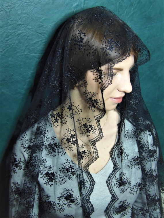 black lace veil