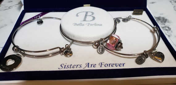 Vintage Bella Perlina Bracelet features 