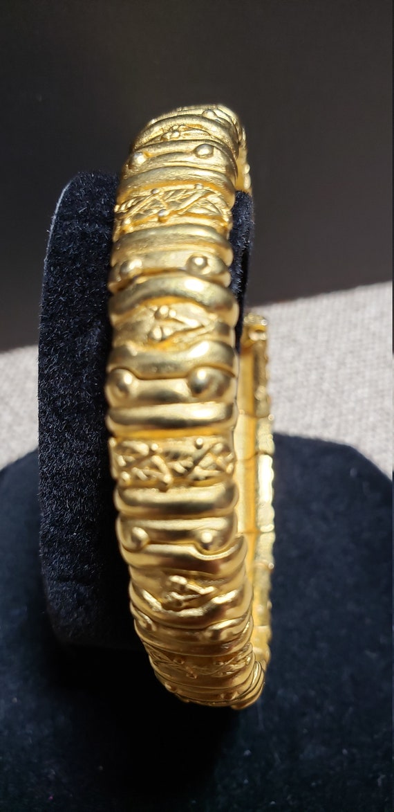 Vintage Carolee Gold Cuff Bracelet - image 3