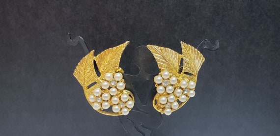 Vintage Celebrity NY Clip Earrings - image 1