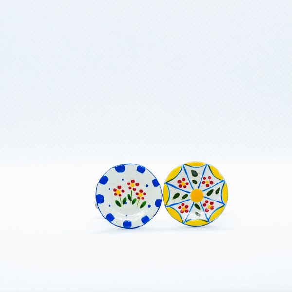 Miniature hand Painted White Red Yellow Flowers Ceramic Dish Cufflink