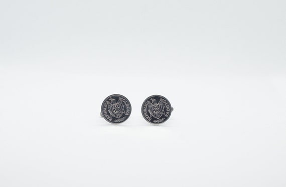 1995 /& 2001 2 DIFFERENT 5 BANI COINS from MOLDOVA