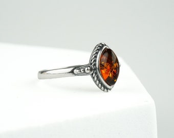 Small Baltic Amber Ring, Vintage Amber Ring, Marquise Stone Ring, Silver Stackable Ring, Silver Solitaire Ring, Amber Stone Ring Gift