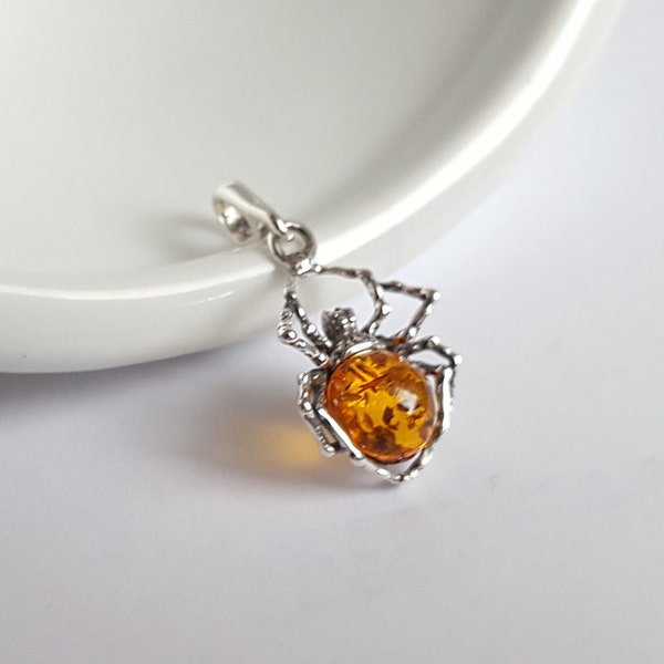 Small Baltic Amber Spider Necklace, Amber Spider Pendant, Silver Spider Necklace, Spider Jewellery, Small Baltic Amber Necklace Gift, Amber
