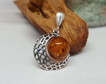 Small Amber Pendant, Silver and Amber Moon Pendant, Amber Jewellery, Round Amber Pendant, Detailed Amber Pendant, Circle Amber Pendant, Gift