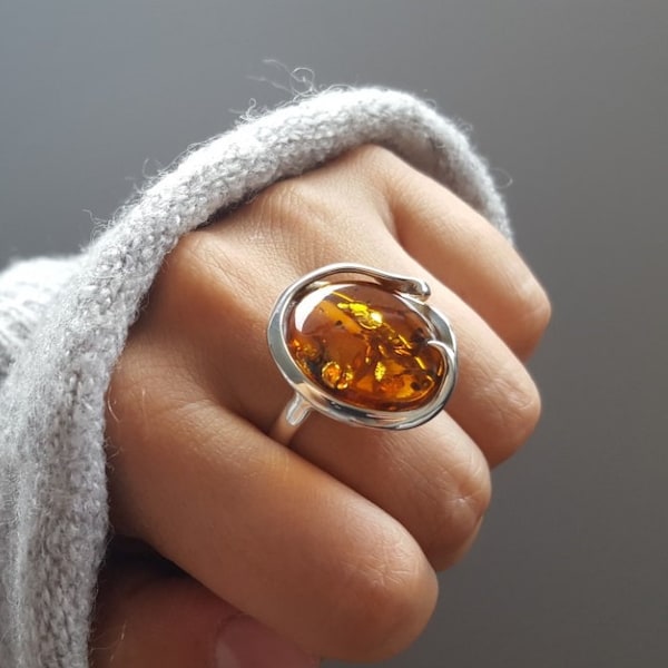 Round Genuine Amber Ring, Adjustable Amber and Silver Ring, Statement Amber Ring, Large Natural Amber Ring, Amber Ring Gift, Amber Jewellery