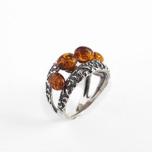 Chunky Silver and Amber Ring, Detailed Baltic Amber Ring, Large Amber Stone Ring, Large Band Silver Ring, Unique Amber Ring, Stone Ring