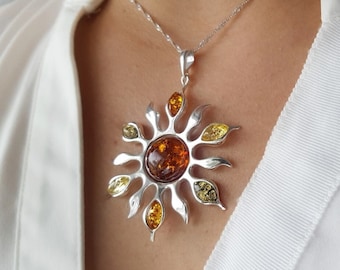 Grand collier soleil en ambre de la Baltique, pendentif soleil en argent et ambre, talisman solaire, grand collier solaire, gros collier soleil en ambre, bijoux en ambre