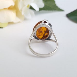 Fashion Baltic Amber Ring, Modern Amber Ring, Oval Amber Stone Ring, Modern Amber and Silver, Silver Shell Ring, Handmade Baltic Amber Ring image 4