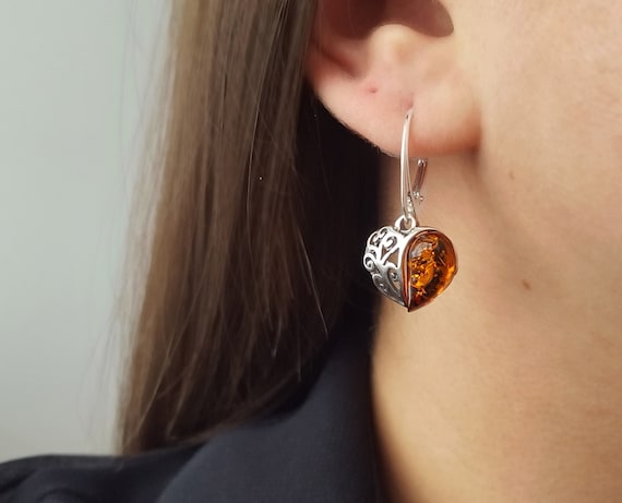 Amber heart earrings sale