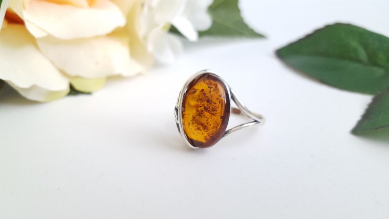 Fashion Baltic Amber Ring, Modern Amber Ring, Oval Amber Stone Ring, Modern Amber and Silver, Silver Shell Ring, Handmade Baltic Amber Ring image 5