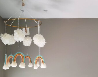 Medio vivero móvil / Rainbow Mobile / vivero arco iris / pared colgante / moderno / boho / colores brillantes neutros