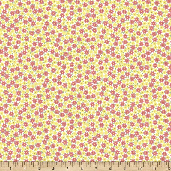 *NEW* Flowery Florid Blooms Yellow 90 Quilt: Fabric Kit