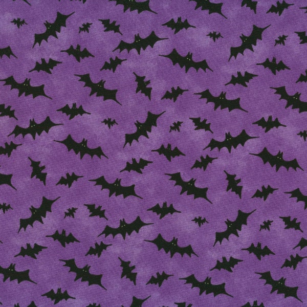 The Boo Crew Tossed Bats en violet par Susan Winget pour Wilmington Prints 44 pouces de large 100 % coton courtepointe WP-3023-39797-697