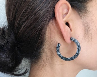 Eden Fog Gray Tortoise Hoop Earrings, Lightweight Tortoise Shell Hoop Earrings, Dainty Minimalist Hoop Earrings, Statement Hoop Earrings