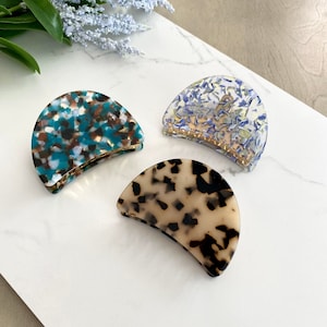 Luna Large French Hair Claw, Tortoise Shell Hair Clip, Acetate Hair Clip, Tortoiseshell Hair Accessory, Resin Jaw Claw, Lightweight Hairclaw