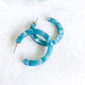 Tortoise shell hoop earrings 2025 anthropologie
