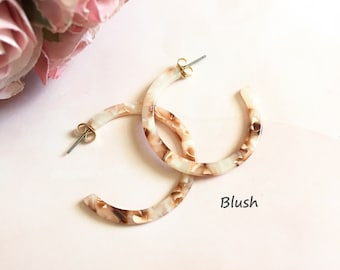 Blush Tortoise Hoop Earrings, Dainty Tortoise Shell Hoop Earrings, Acetate Hoop Earring, Statement Hoop Earrings, Lightweight Hoop Earrings