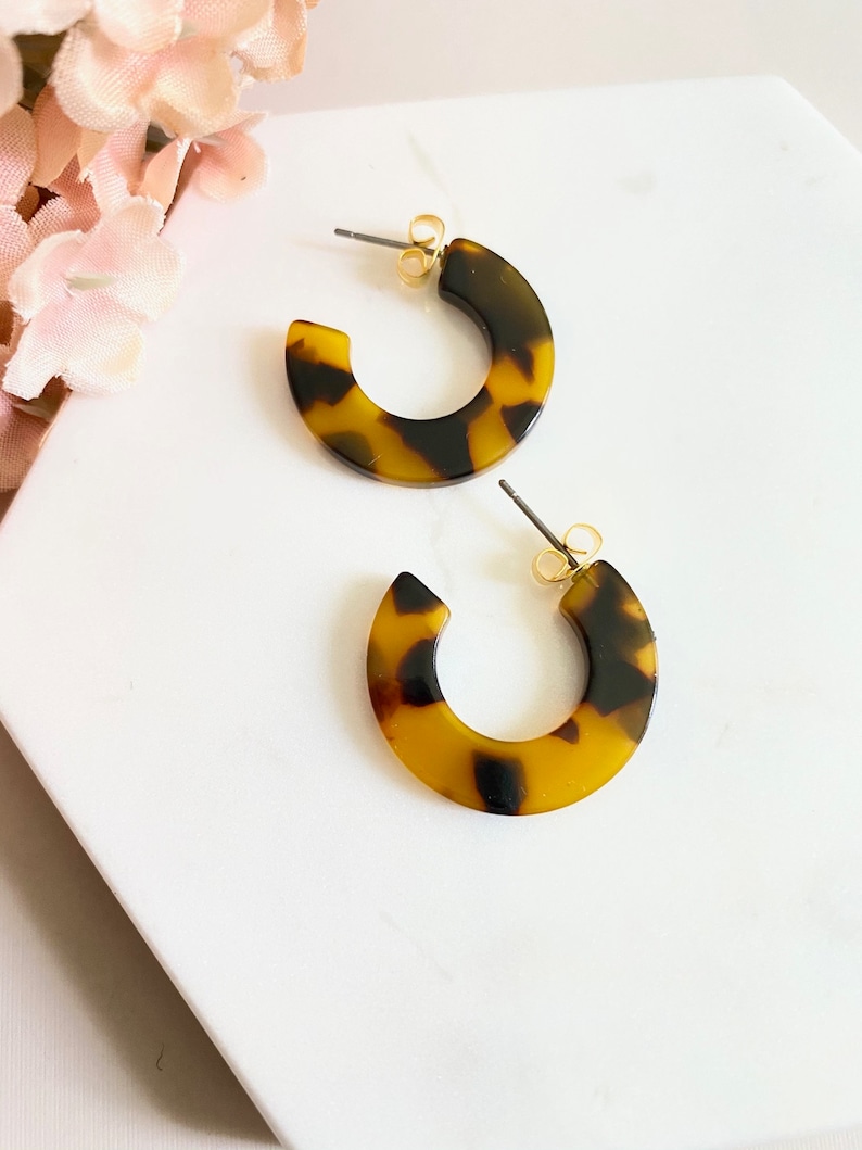 Hera Tortoise Hoop Earrings, Acetate Earrings, Tortoise Shell Earrings, Tortoise Shell Hoop Earrings, Minimalist Cute Hoop Earrings, For Her Dark Brown