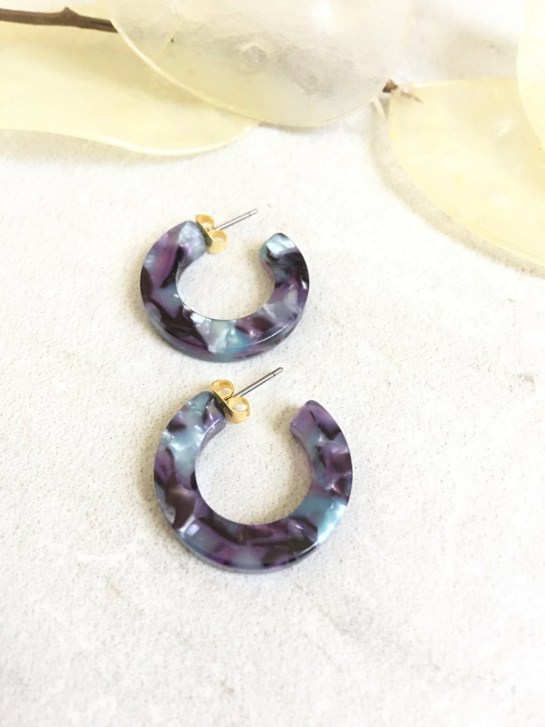 Small tortoise hoop earrings Clearance