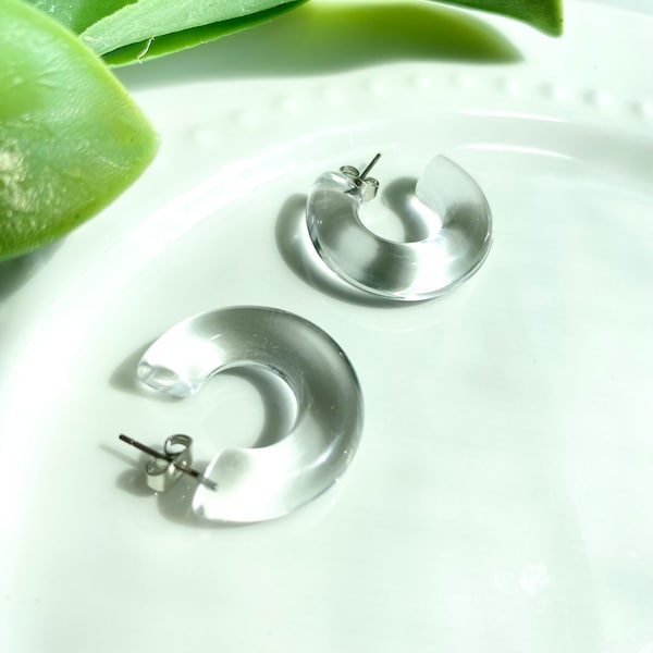 Kleine Lucite Ohrringe, Klare Lucite Ohrringe, Klare Creolen, Acryl Ohrringe, Statement Ohrringe, Harz Ohrringe, Acetat Ohrringe