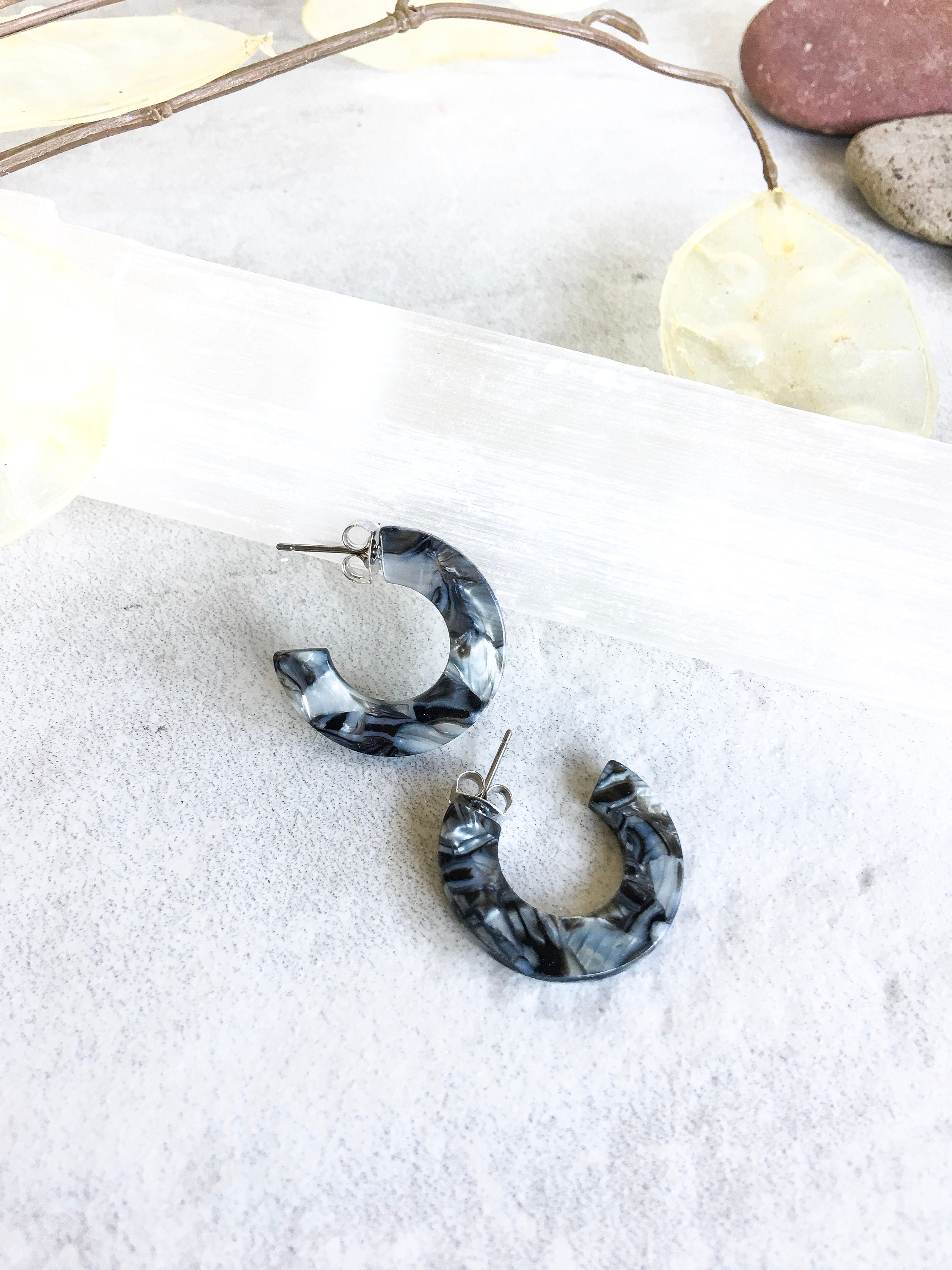 Hera Fog Gray Tortoise Hoop Earrings Tortoise Shell Hoop - Etsy