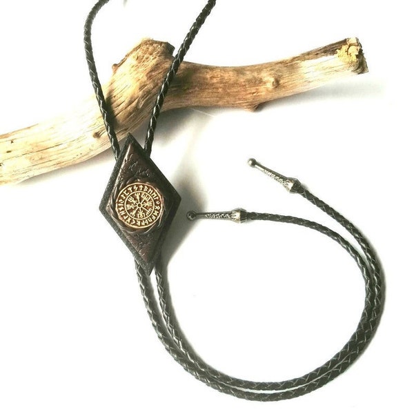 Cravate Bolo Mens Celtic Viking Bolo tie Jewelry Viking Nordic boussole Protection Bolo tie Viking Vegvisir Celtic collier païen Mens bijoux