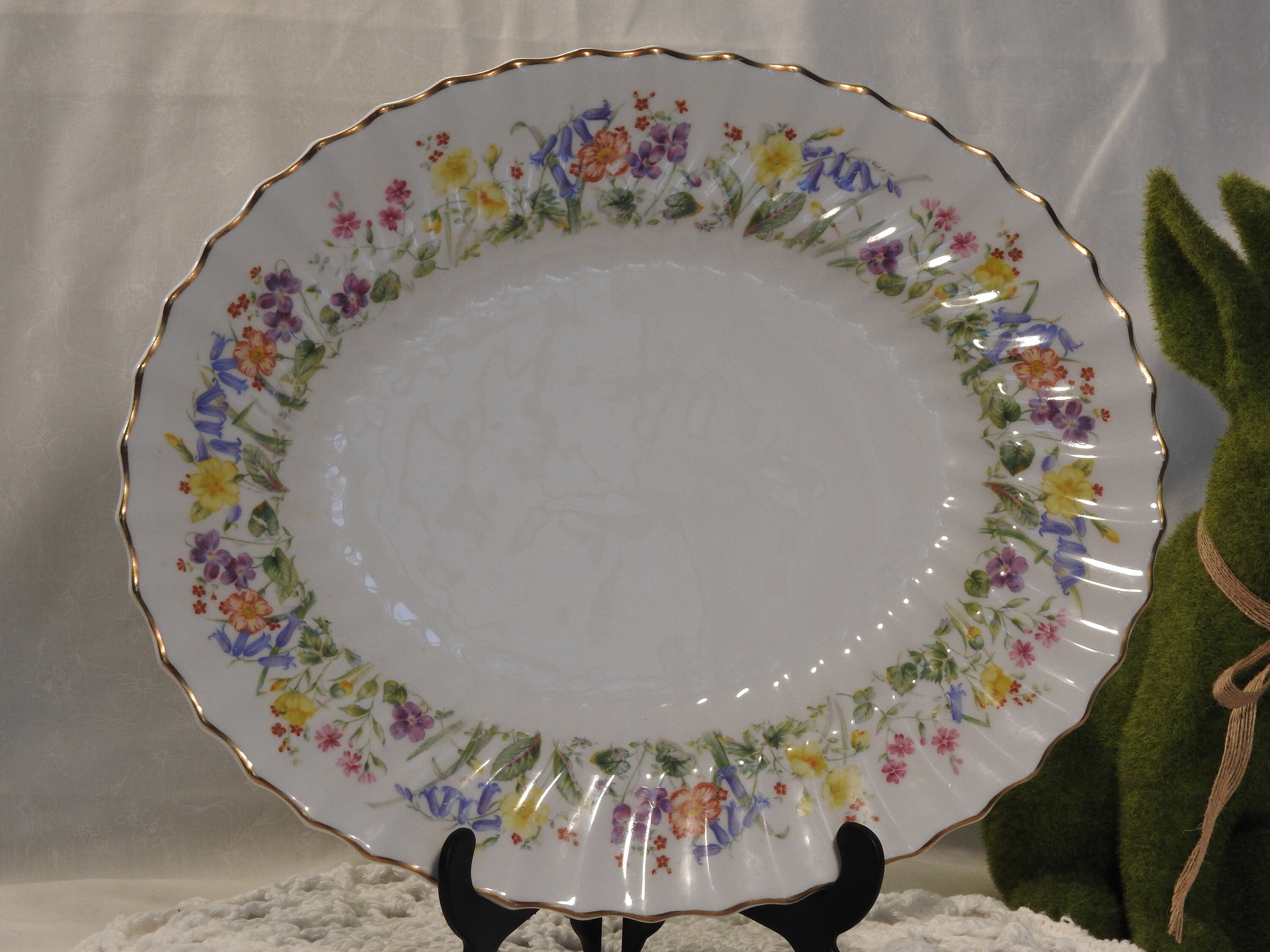 Royal Doulton Easter Morn 10 3/4 Plato Oval / Vintage Bone China Etsy